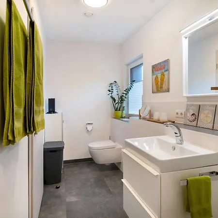 Mit Eigenem Eingang Apartment *