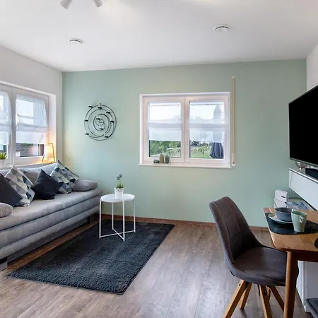 Apartment Mit Eigenem Eingang Deggenhausertal