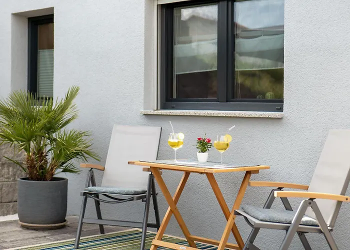 Mit Eigenem Eingang * Deggenhausertal