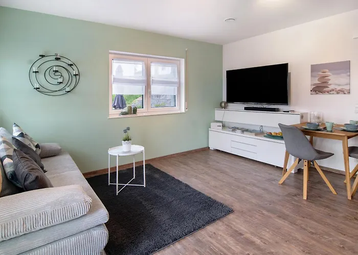 Mit Eigenem Eingang * Deggenhausertal